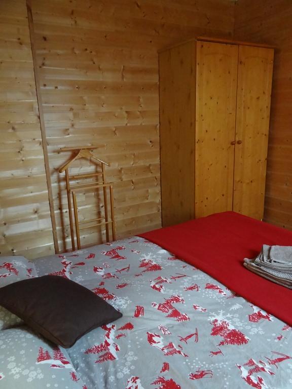 Ma Cabane Du Canada Combray Exterior foto